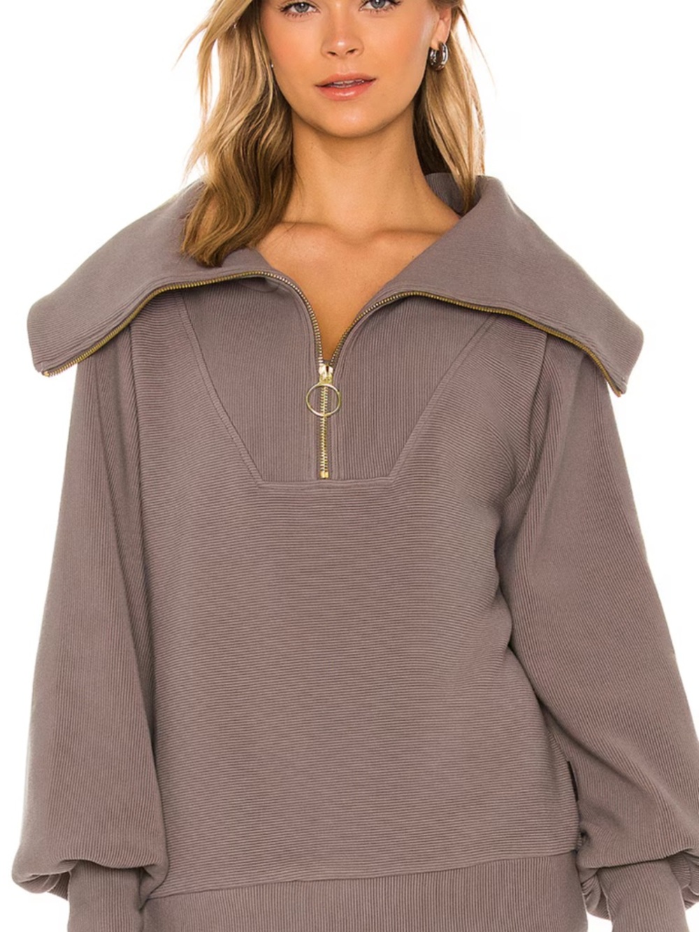 Varley Vine Half Zip. NWT. Color taupe.